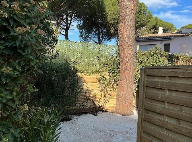 Cookie - Entierement Neuf - A 100 M De L'entree Du Village Naturiste Agde